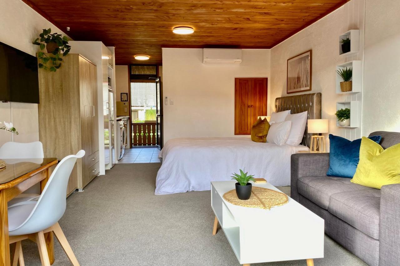The Swiss Chalet Holiday Apartment 5, Bay Of Islands ไปเฮีย ภายนอก รูปภาพ