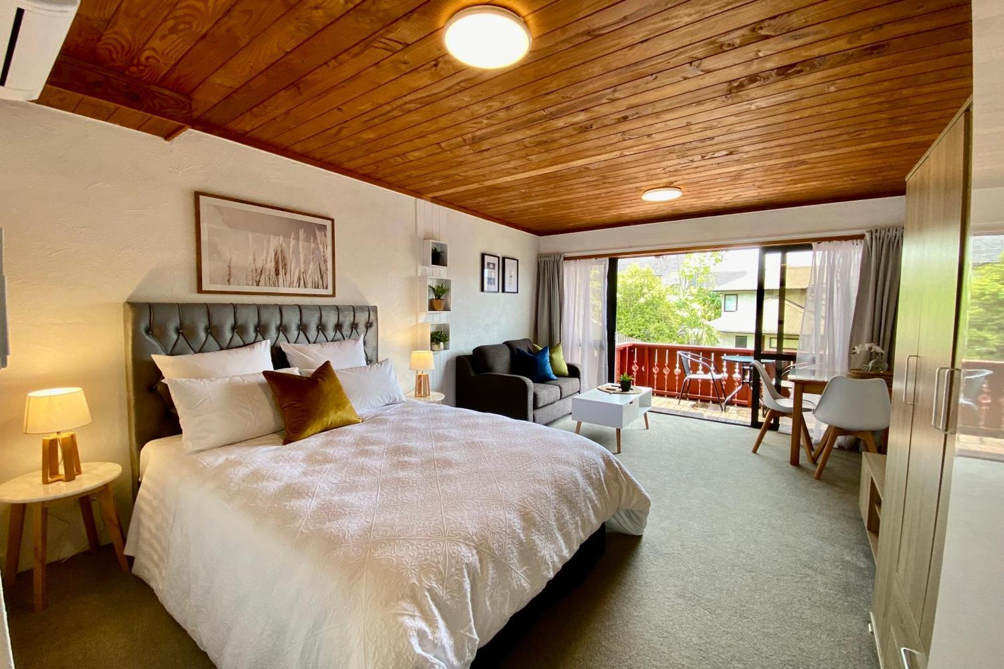 The Swiss Chalet Holiday Apartment 5, Bay Of Islands ไปเฮีย ภายนอก รูปภาพ